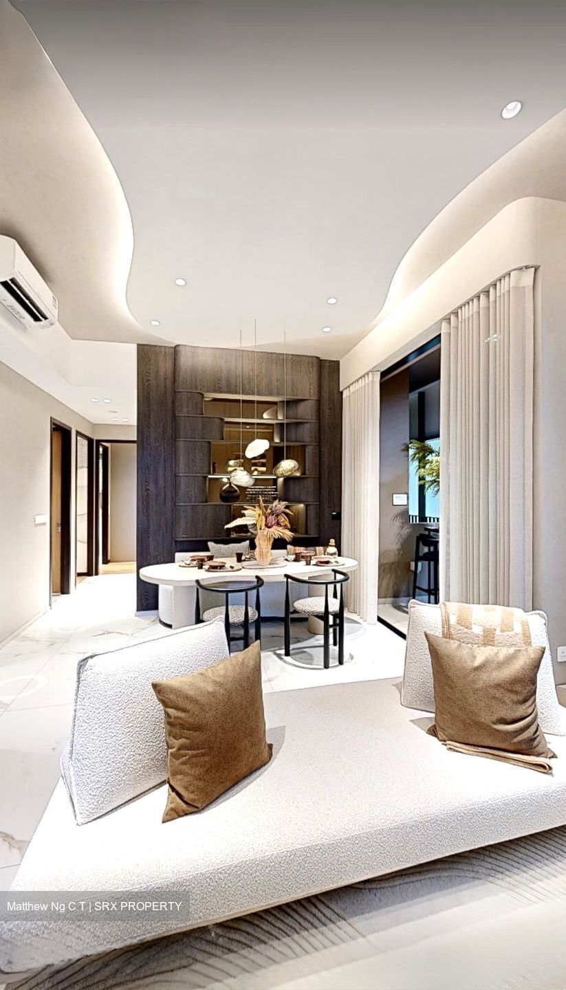 The Hillshore (D5), Condominium #593686281